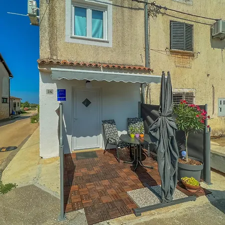 Studio Noemi * Novigrad (Istria)